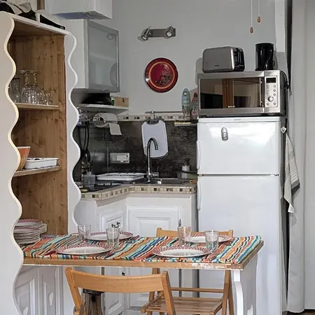 Appartamento 200m De La *